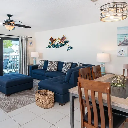 5 Star 30 Steps From Beach L 3M Walk To Rest & Shops